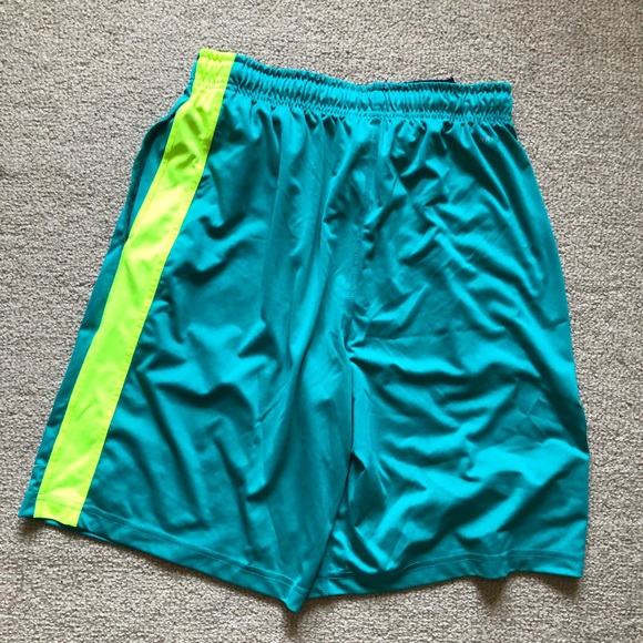 Nike shorts Size M Dri Fit - Picture 2 of 2